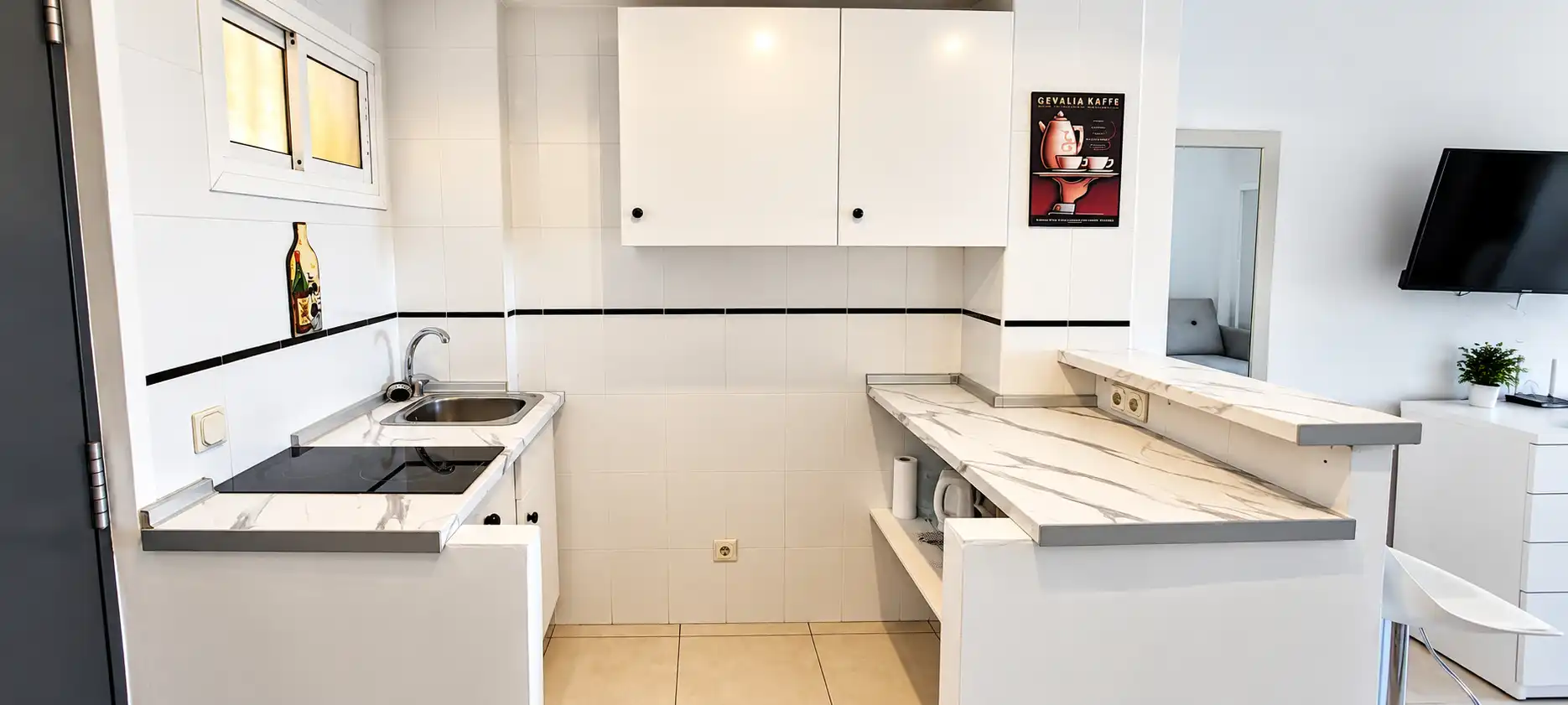 Kitchen of Study for sale in Benalmádena  with Air Conditioner, Terrace and Furnished