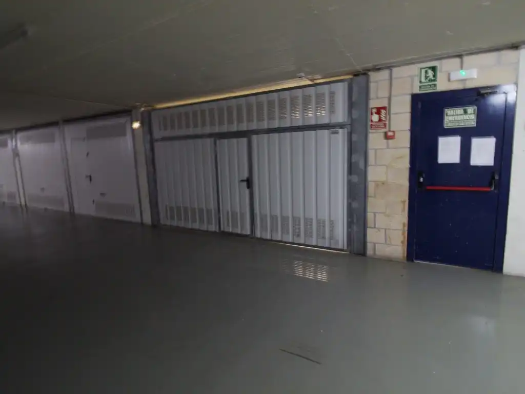 Parkplatz von Garage zur Miete in Pasaia