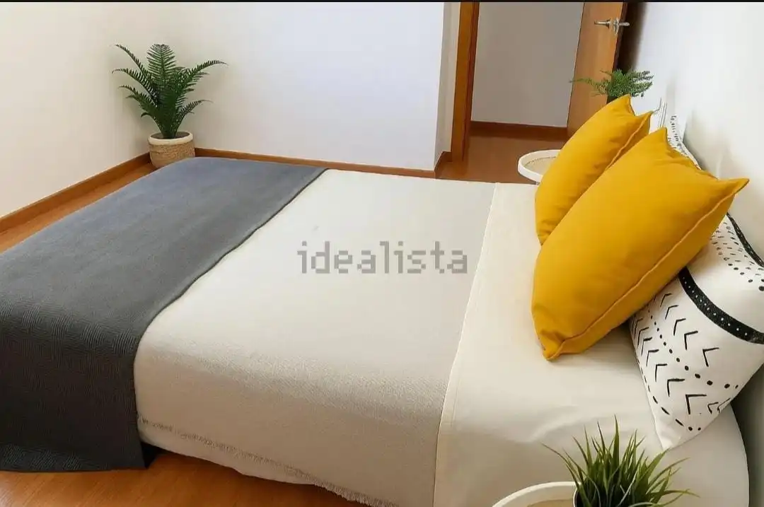 Schlafzimmer von Dachboden zum Verkauf in Almería mit Klimaanlage und Terrasse