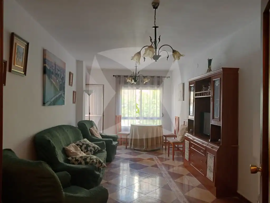 Sala d'estar de Pis en venda en Cáceres amb Terrassa i Moblat