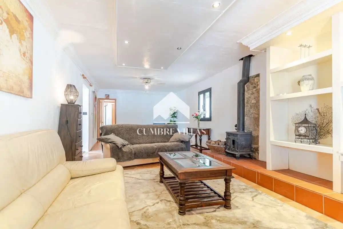 Wohnzimmer von Country house zum Verkauf in Torrenueva Costa mit Privatgarten, Terrasse und Abstellraum