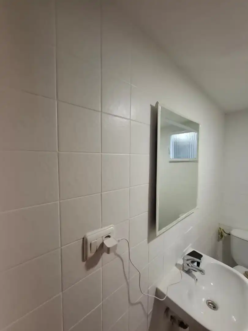 Bathroom of Flat for rent in Valencia  with Air Conditioner, Private garden and Balcony