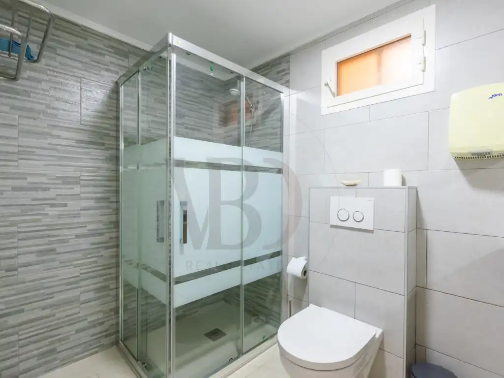 Bathroom of Apartments for sale in Eivissa  with Air Conditioner, Furnished and Oven