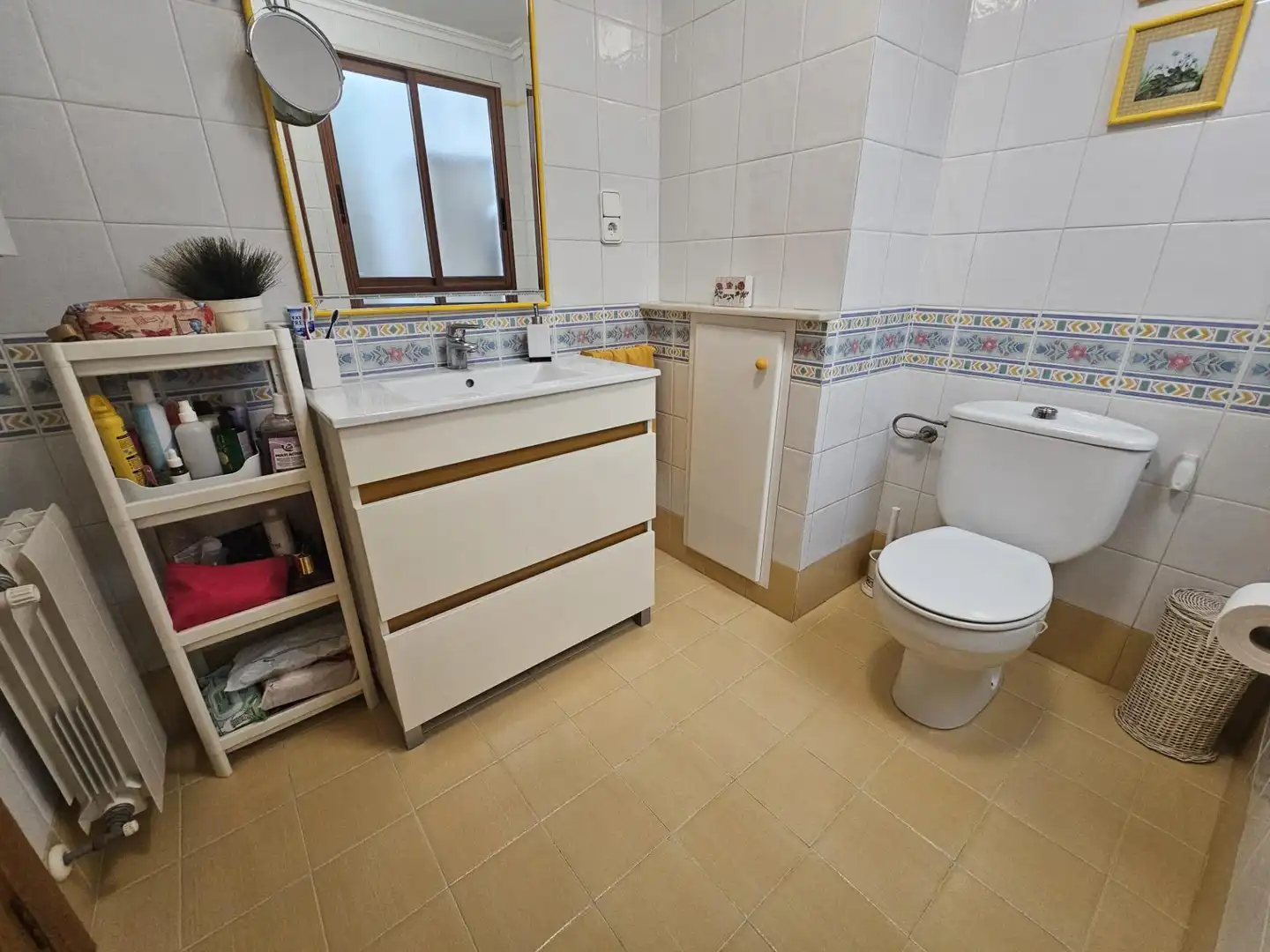 Bathroom of Houses for sale in Sueca  with Air Conditioner, Terrace and Storage room
