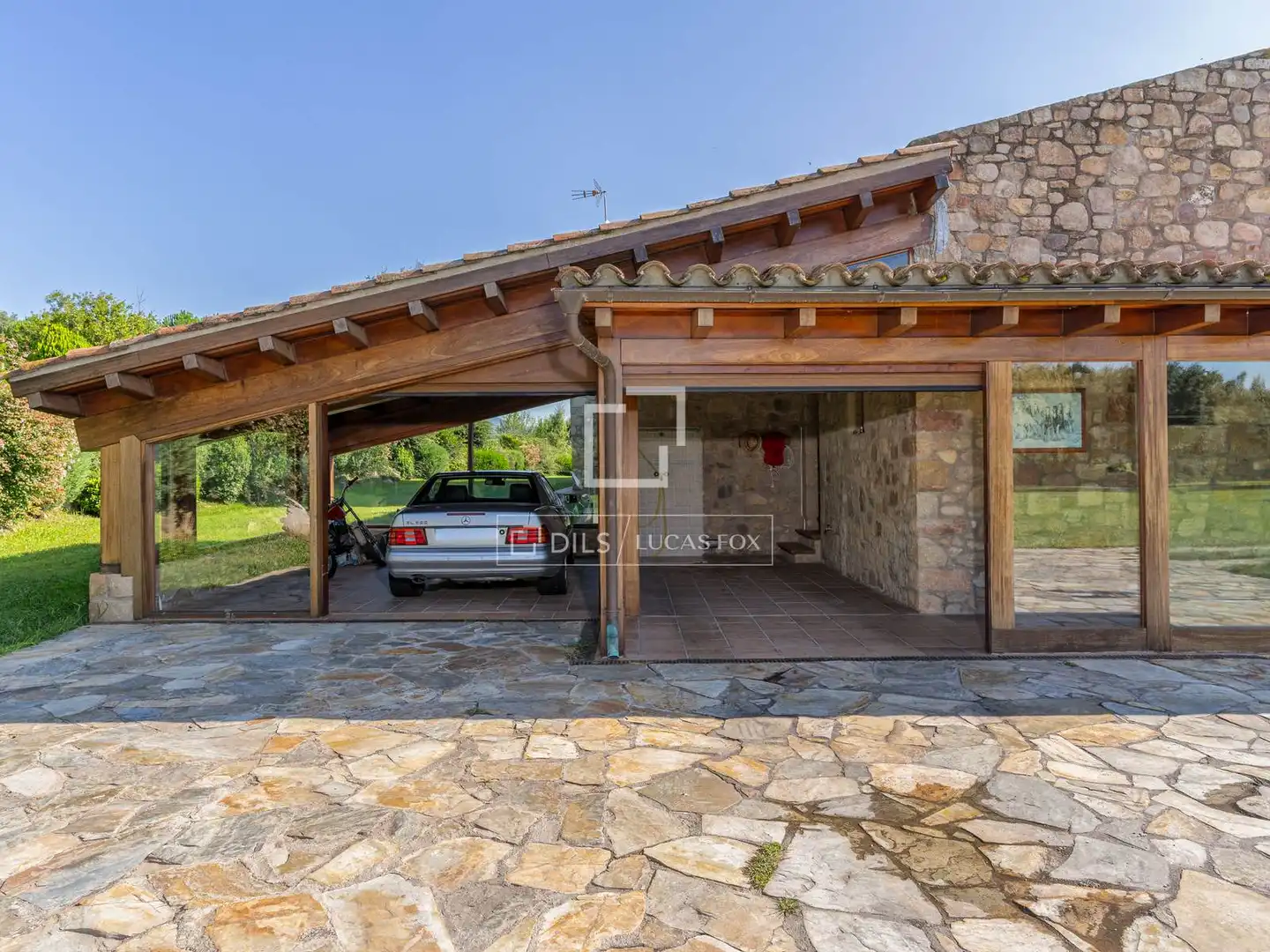 Exterior view of Country homes for sale in Breda  with Air Conditioner, Heating and Private garden