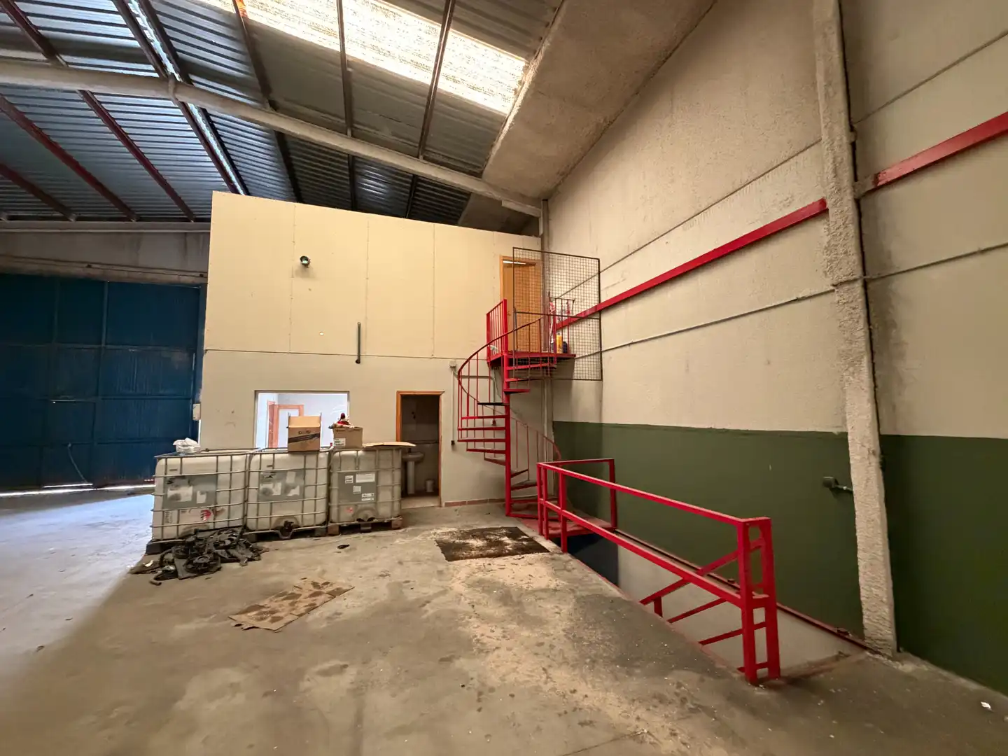 Industrial buildings for sale in Láchar, Granada