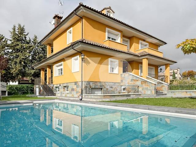 Casa-chalet en Venta en Las Vegas  - Santa María