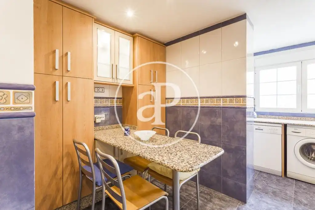 Flat for rent in Av. del General Avilés, Sant Pau