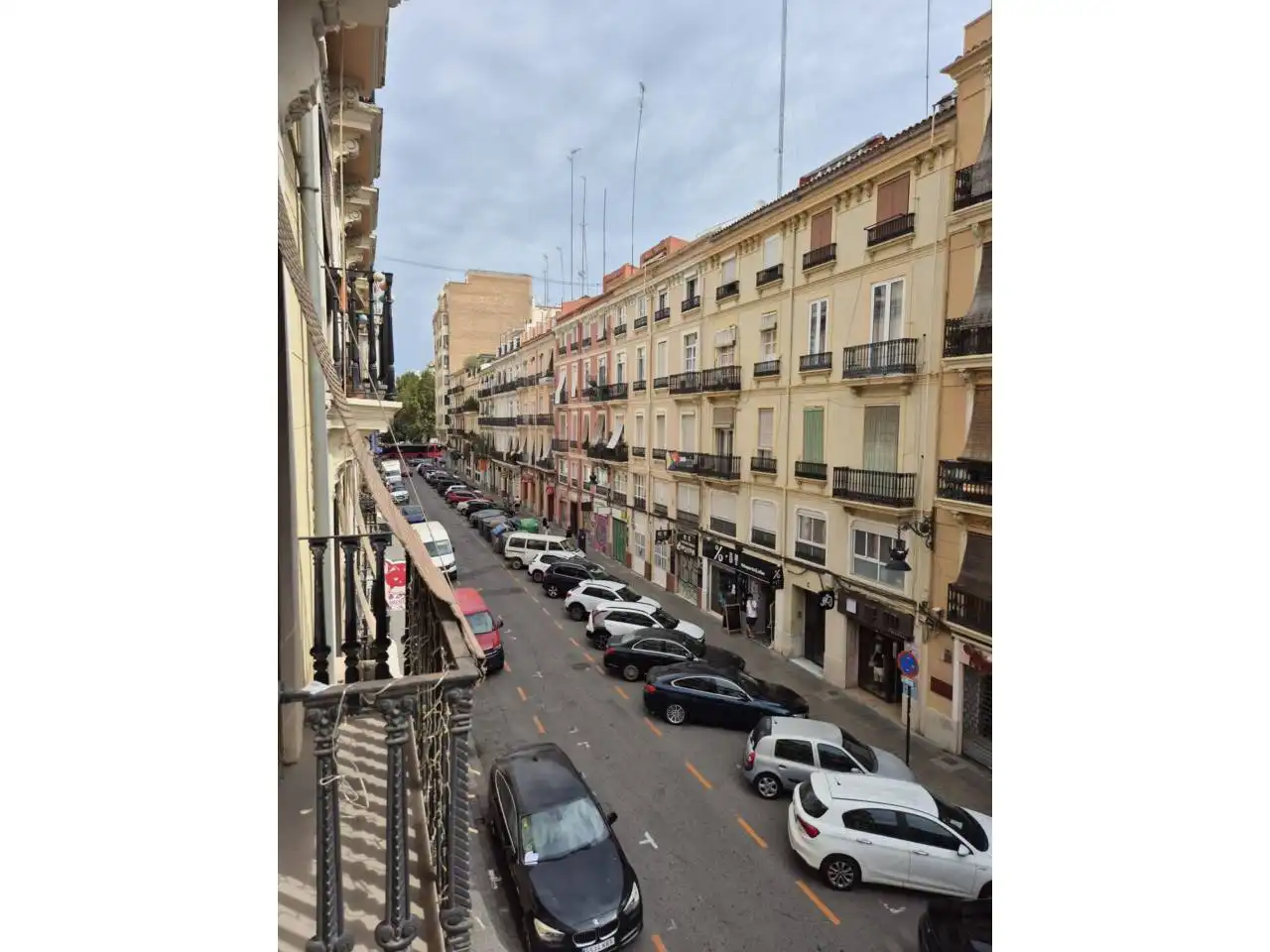 Vista exterior de Piso en venta en Valencia con Balcón