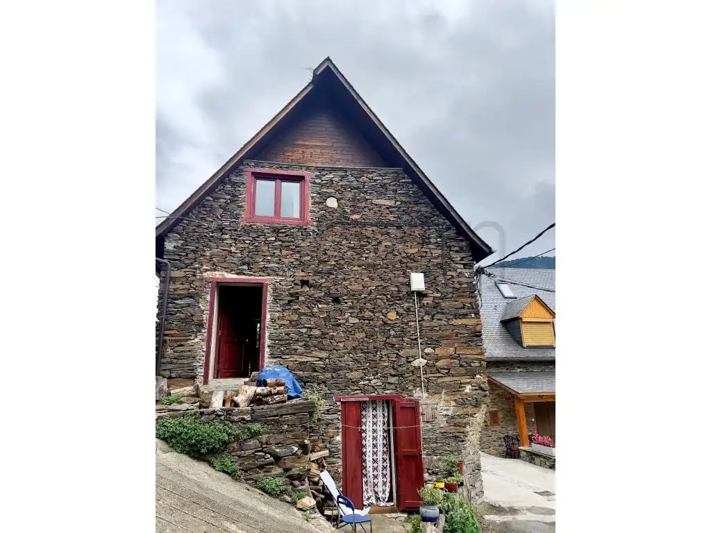 Vista exterior de Casa o chalet en venta en Bausen