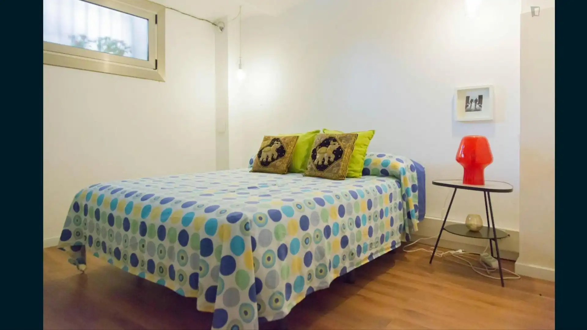 Bedroom of Flat for rent in Barcelona  with Furnished, Washing machine and TV