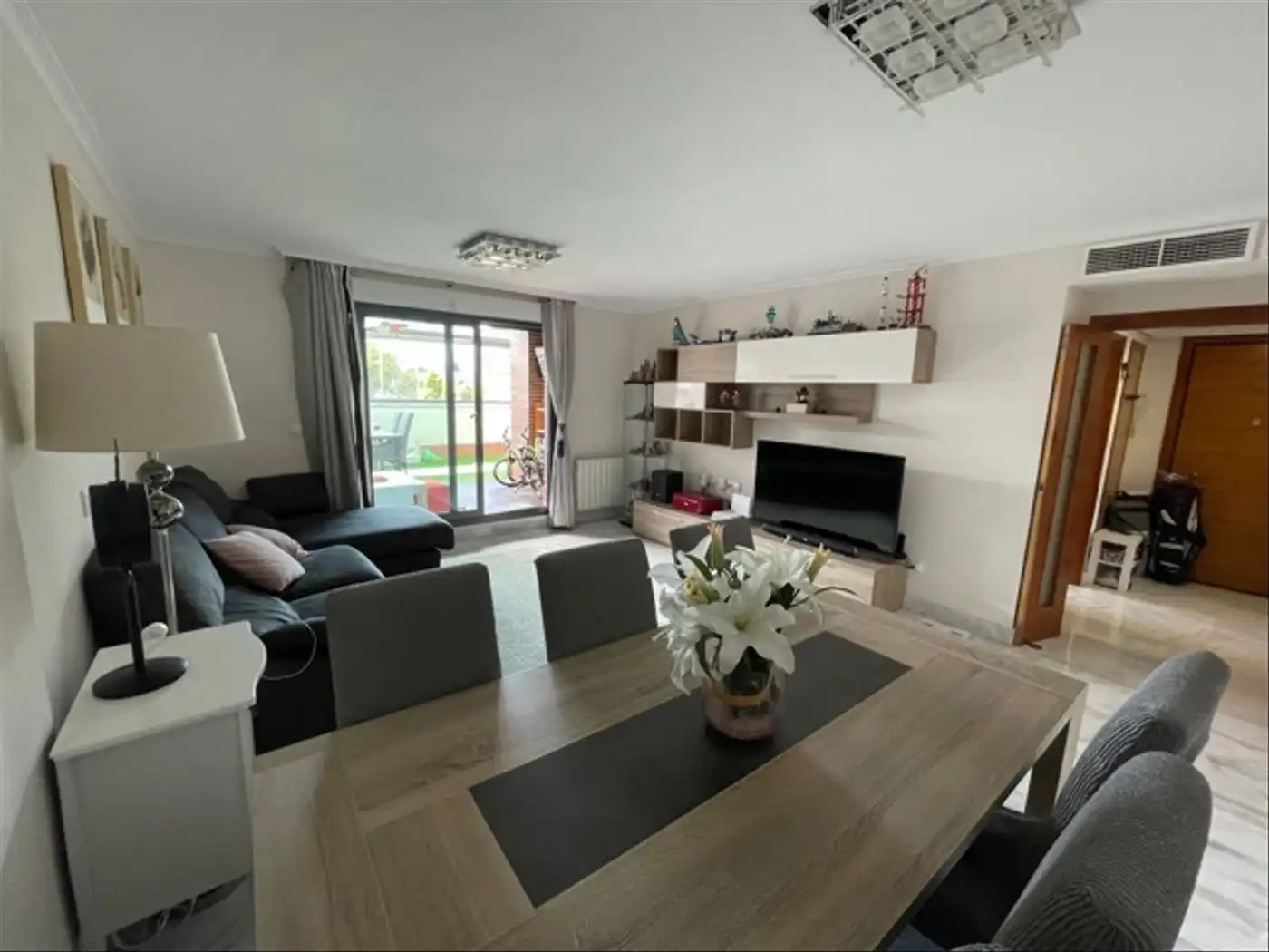 Sala de estar de Apartamento en venta en Playa de San Juan - El Cabo de las Huertas