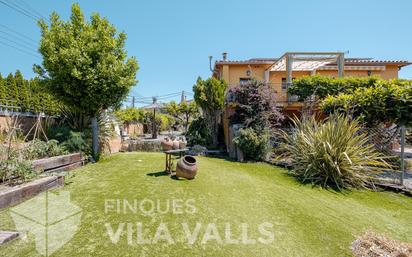 Vista exterior de Casa o xalet en venda en Caldes de Montbui amb Aire condicionat, Calefacció i Jardí privat