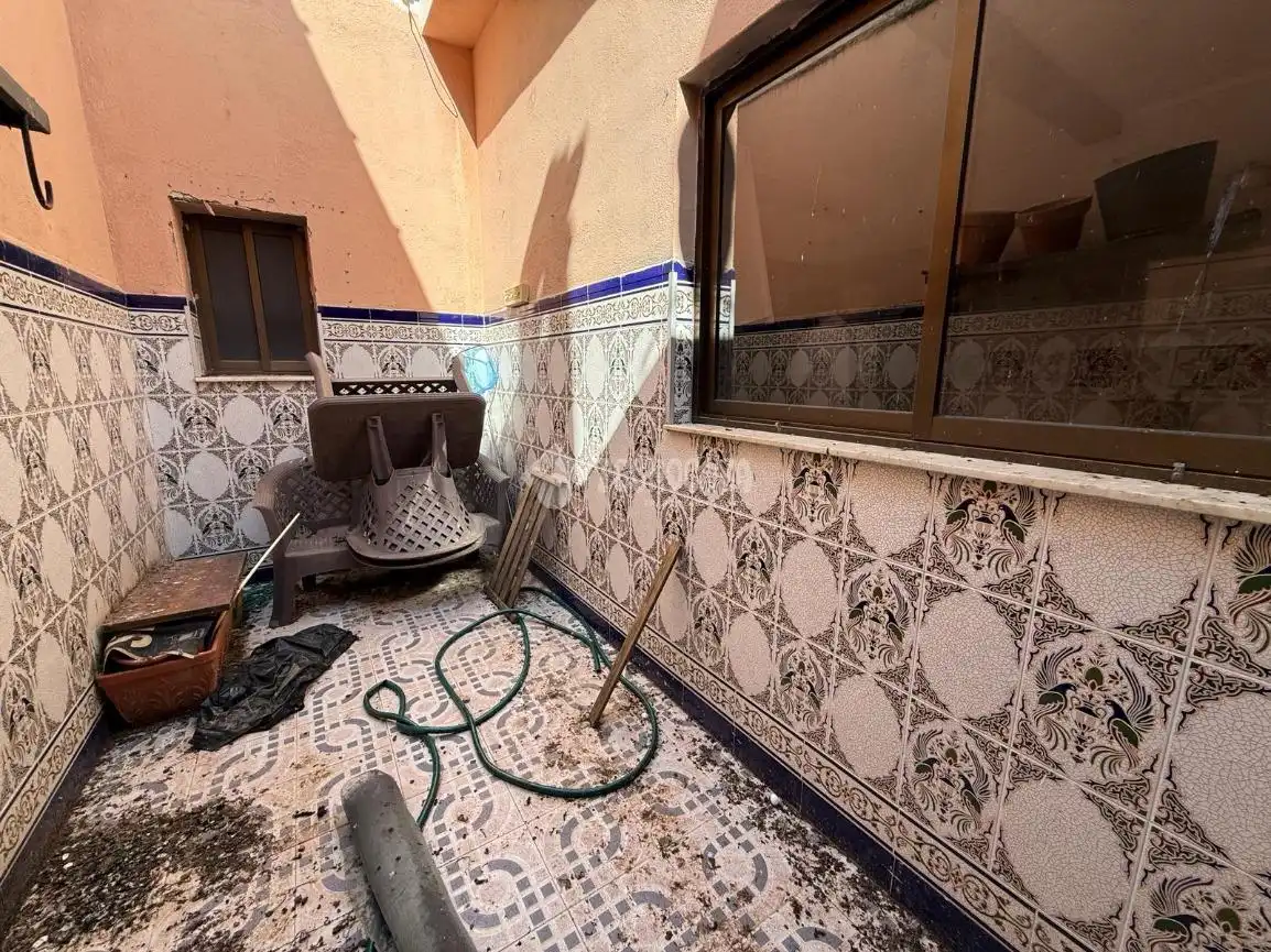 Casa adosada en venda en La Carolina amb Alarma