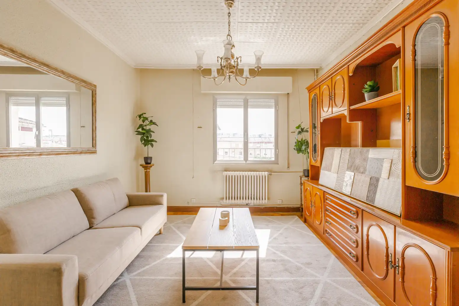 Sala de estar de Piso en venta en  Pamplona / Iruña con Calefacción, Parquet y Amueblado
