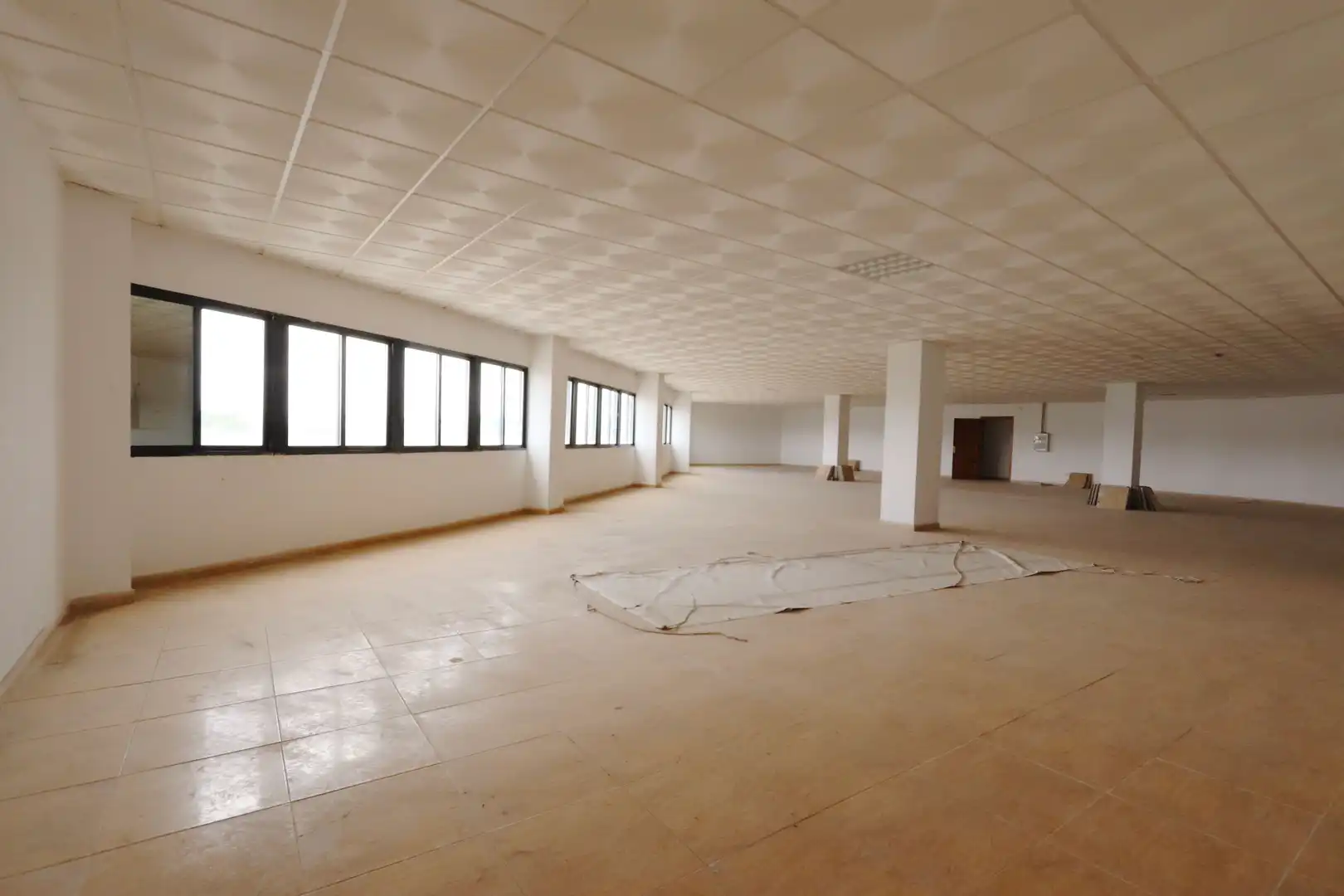 Nave industrielle avec ascenseur à vendre à Zona industrial, imagen 9