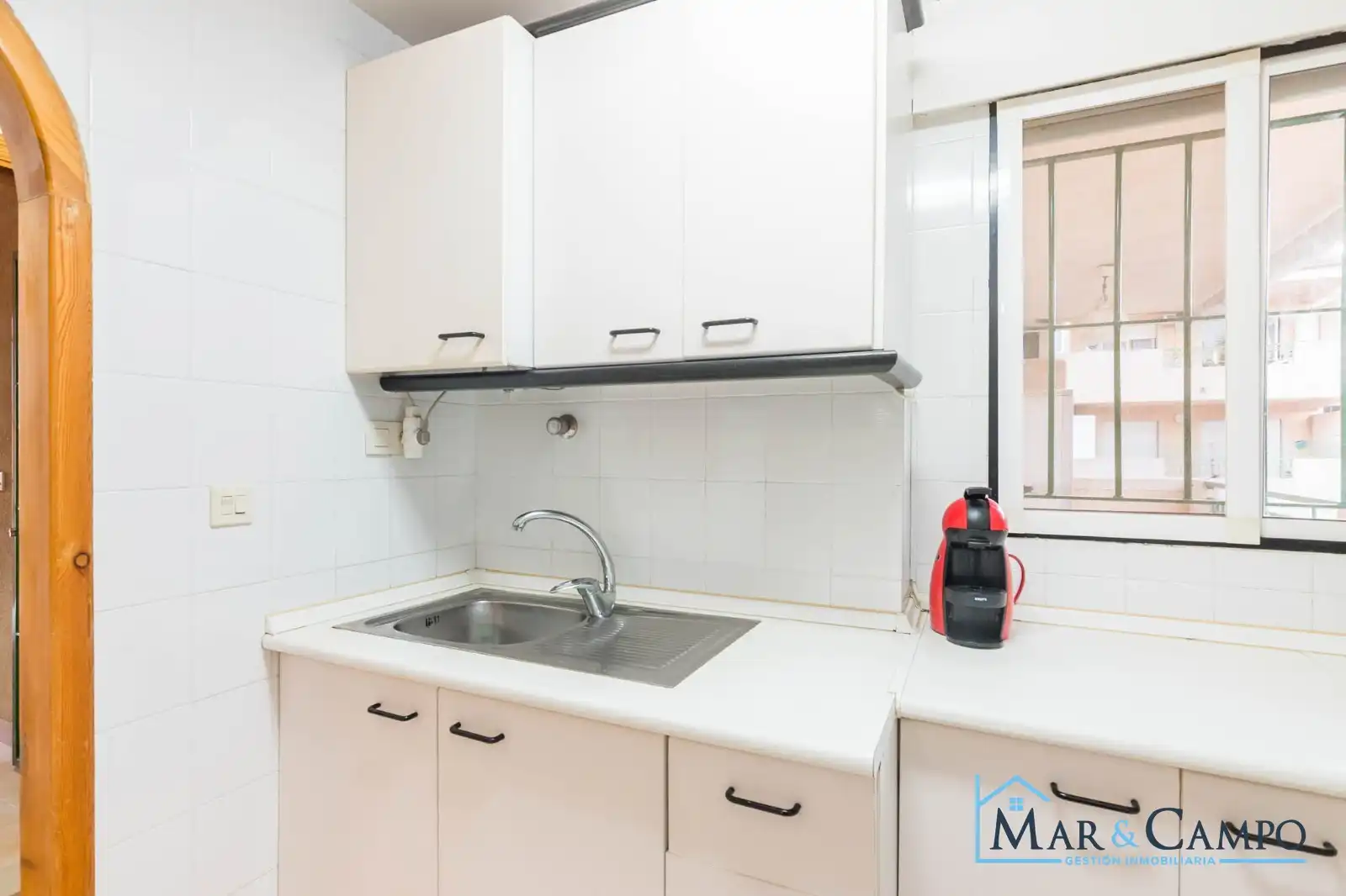 Cuina de Apartament en venda en Los Alcázares amb Terrassa, Moblat i Balcó
