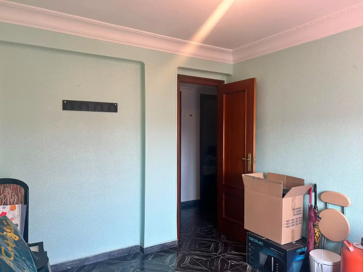 Dormitori de Pis en venda en Valencia amb Forn i Balcó