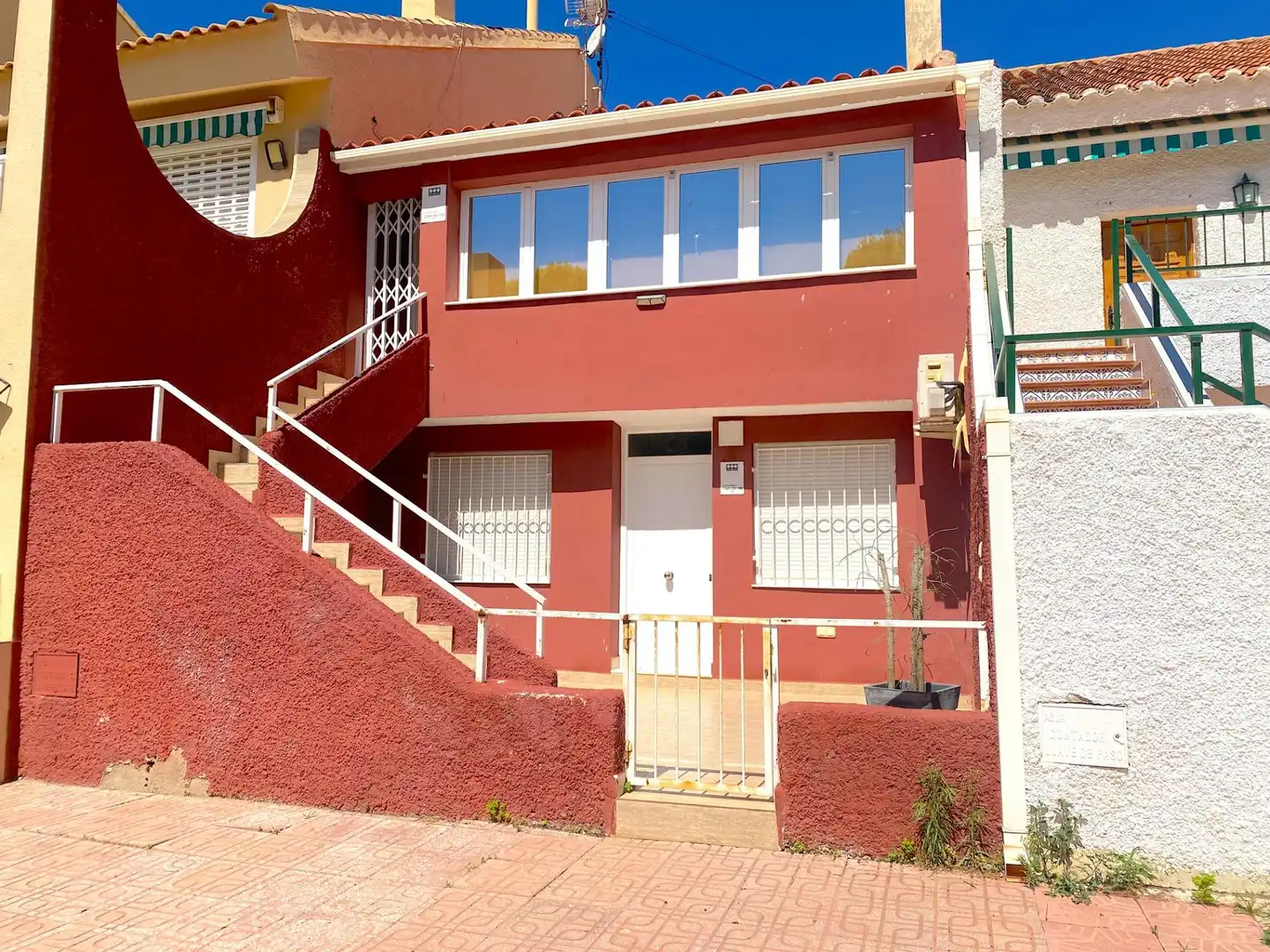 Vista exterior de Casa adosada en venta en Mazarrón con Piscina comunitaria