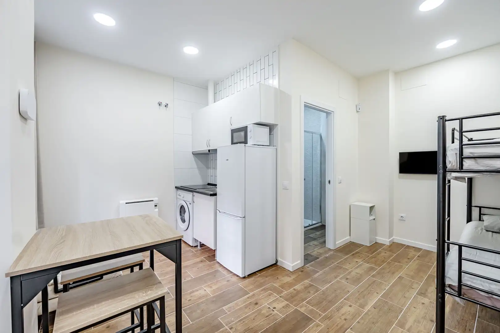 Cocina de Estudio de alquiler en  Madrid Capital con Calefacción, Amueblado y Lavadora
