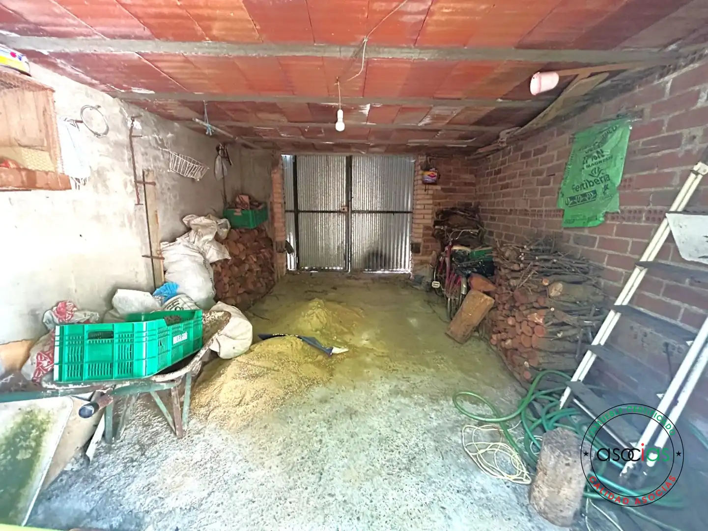Casa o xalet en venda en Villazanzo de Valderaduey amb Jardí privat, Terrassa i Moblat
