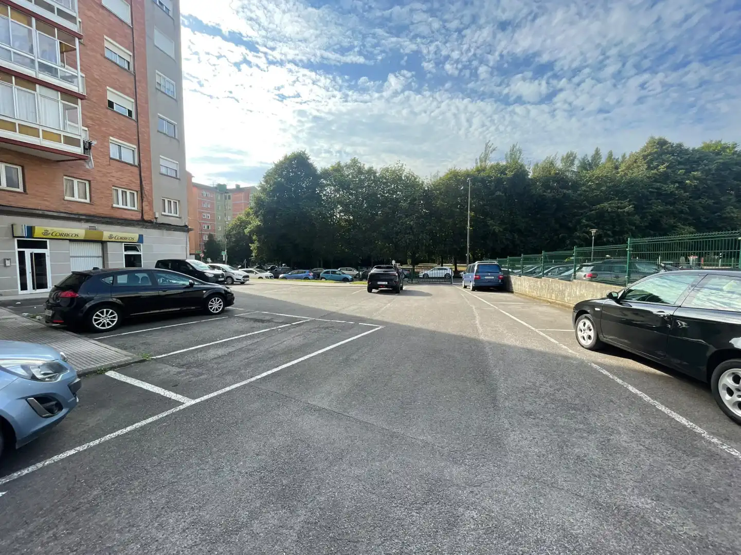 Parking de Piso en venta en Avilés con Calefacción y Balcón
