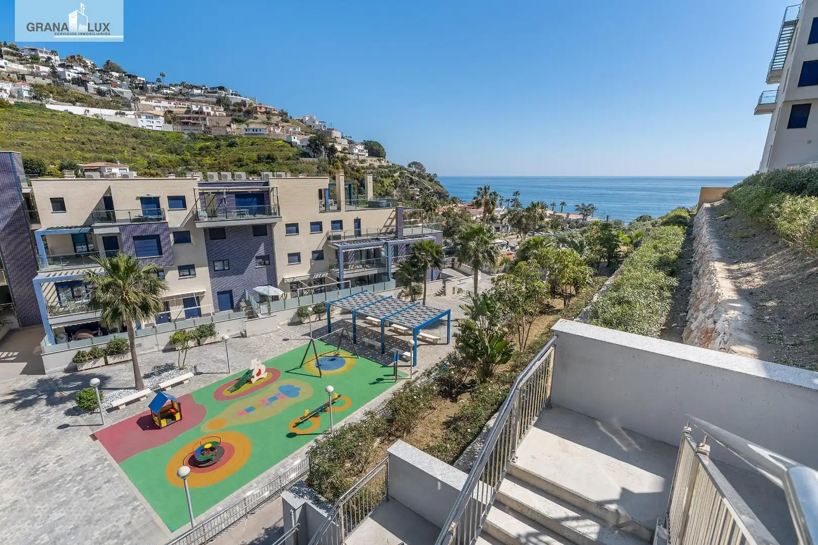 Terrasse von Wohnung zum Verkauf in Almuñécar mit Terrasse, Abstellraum und Balkon