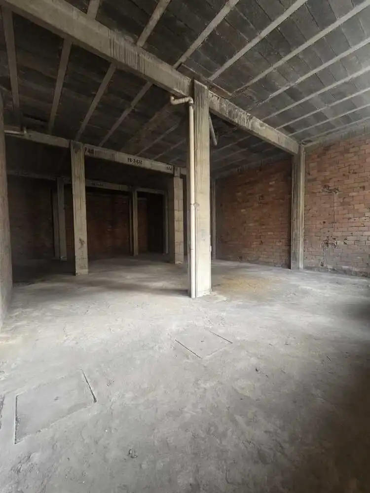 Local comercial en venda a A Malata - Catabois - Ciudad Jardín, imagen 3