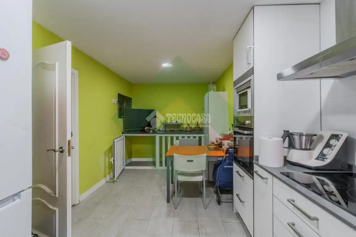 Cocina de Piso en venta en Madrid con Calefacción