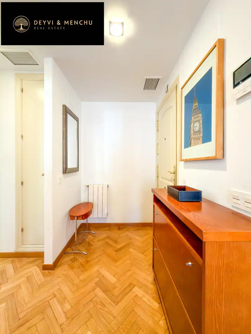 Flat for sale in Madrid  with Air Conditioner, Heating and Storage room