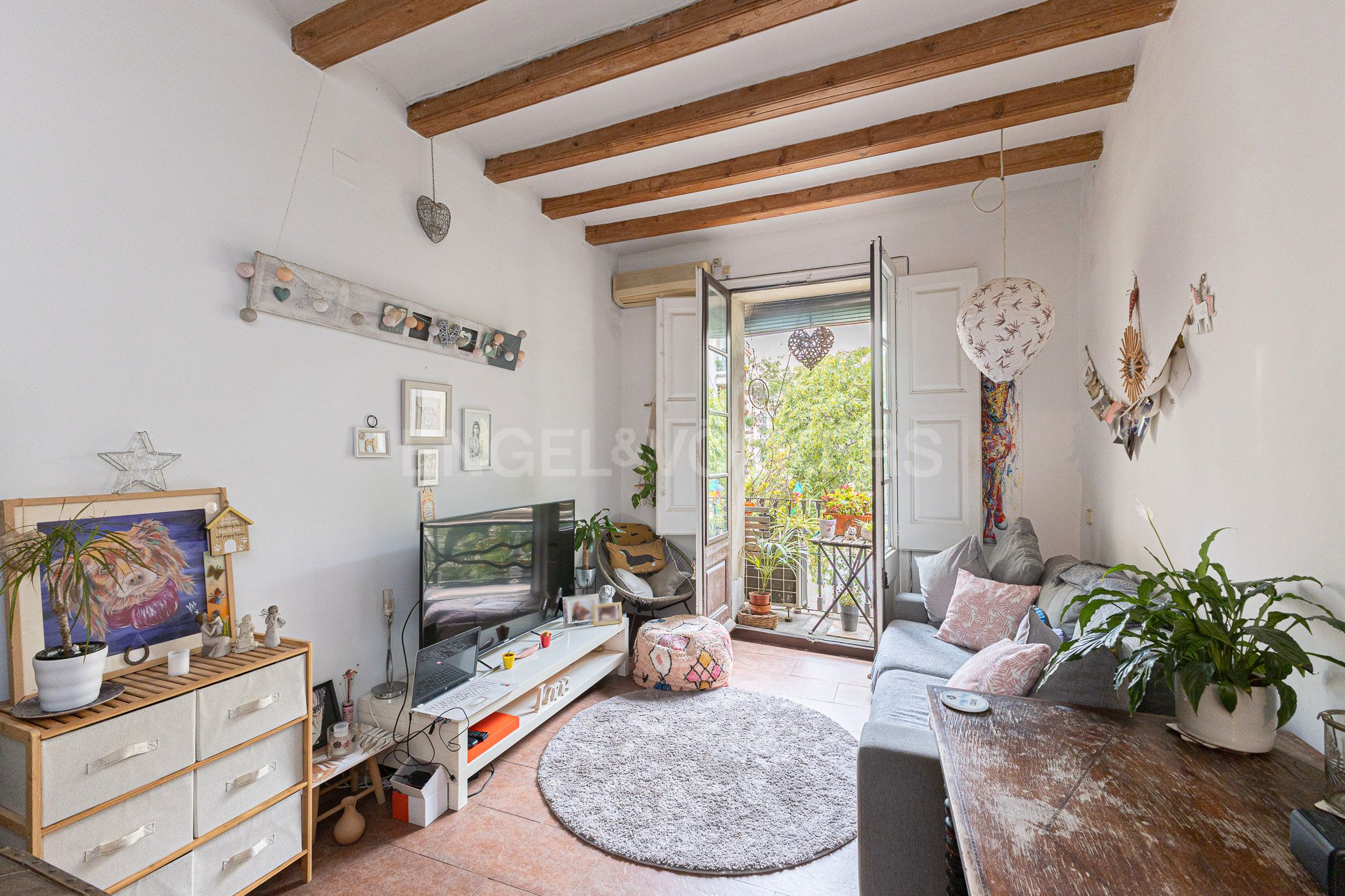 Living room of Apartment for sale in  Barcelona Capital  with Heating
