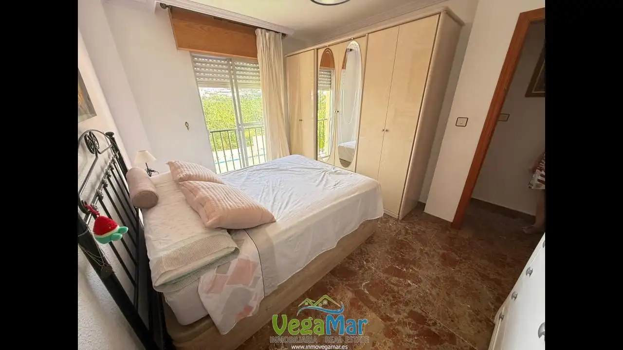 Schlafzimmer von Erdgeschoss zur Miete in Almuñécar