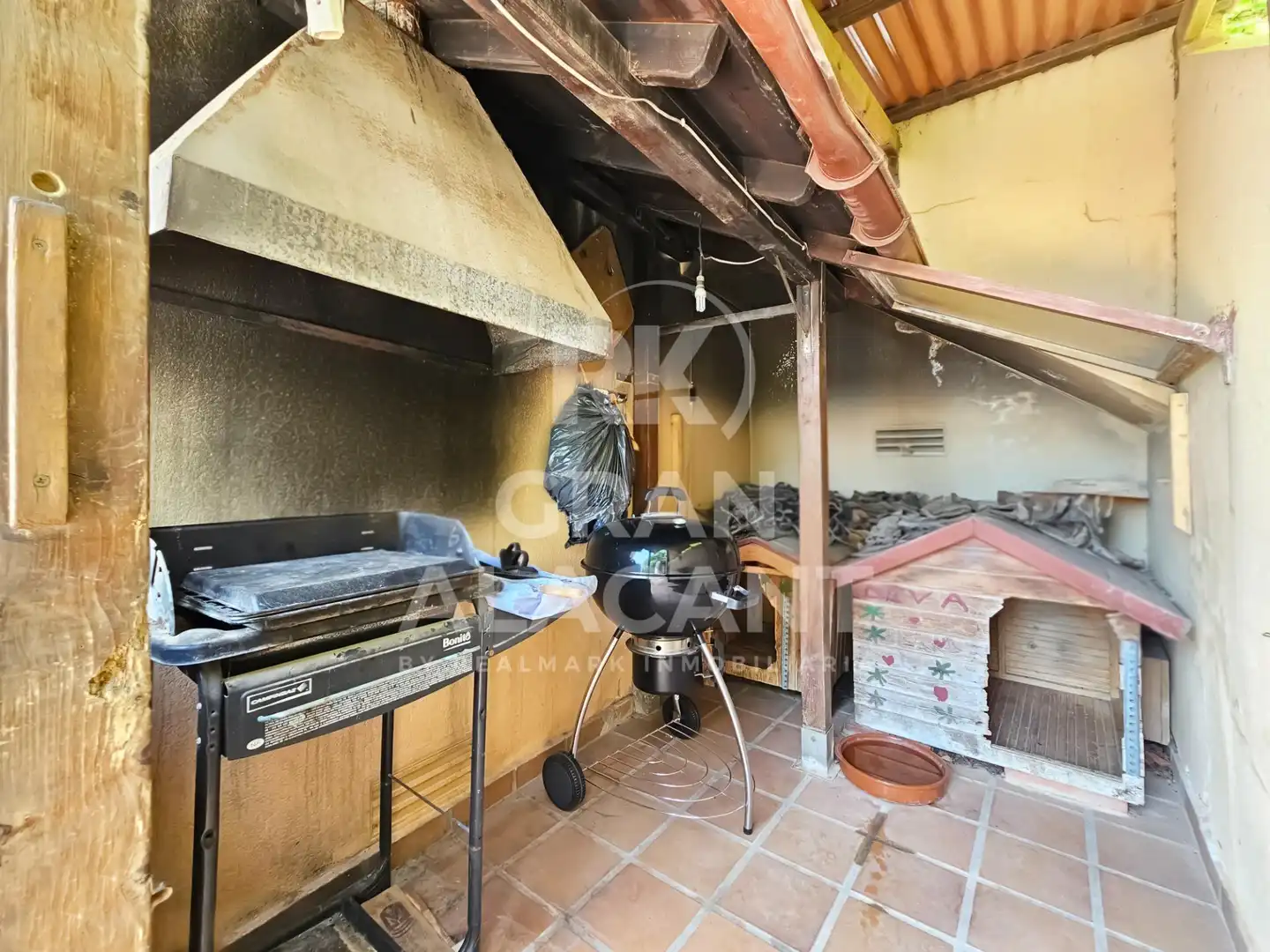 Cuina de Casa o xalet en venda en Santa Pola amb Aire condicionat, Calefacció i Jardí privat