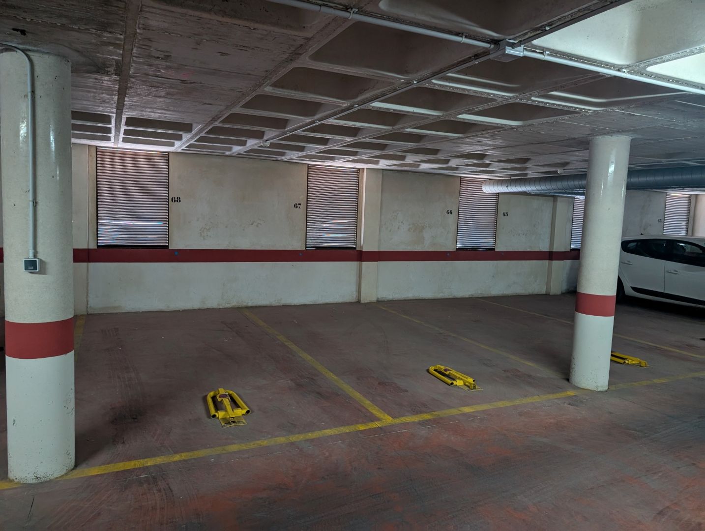 Parkplatz von Garage miete in Alzira