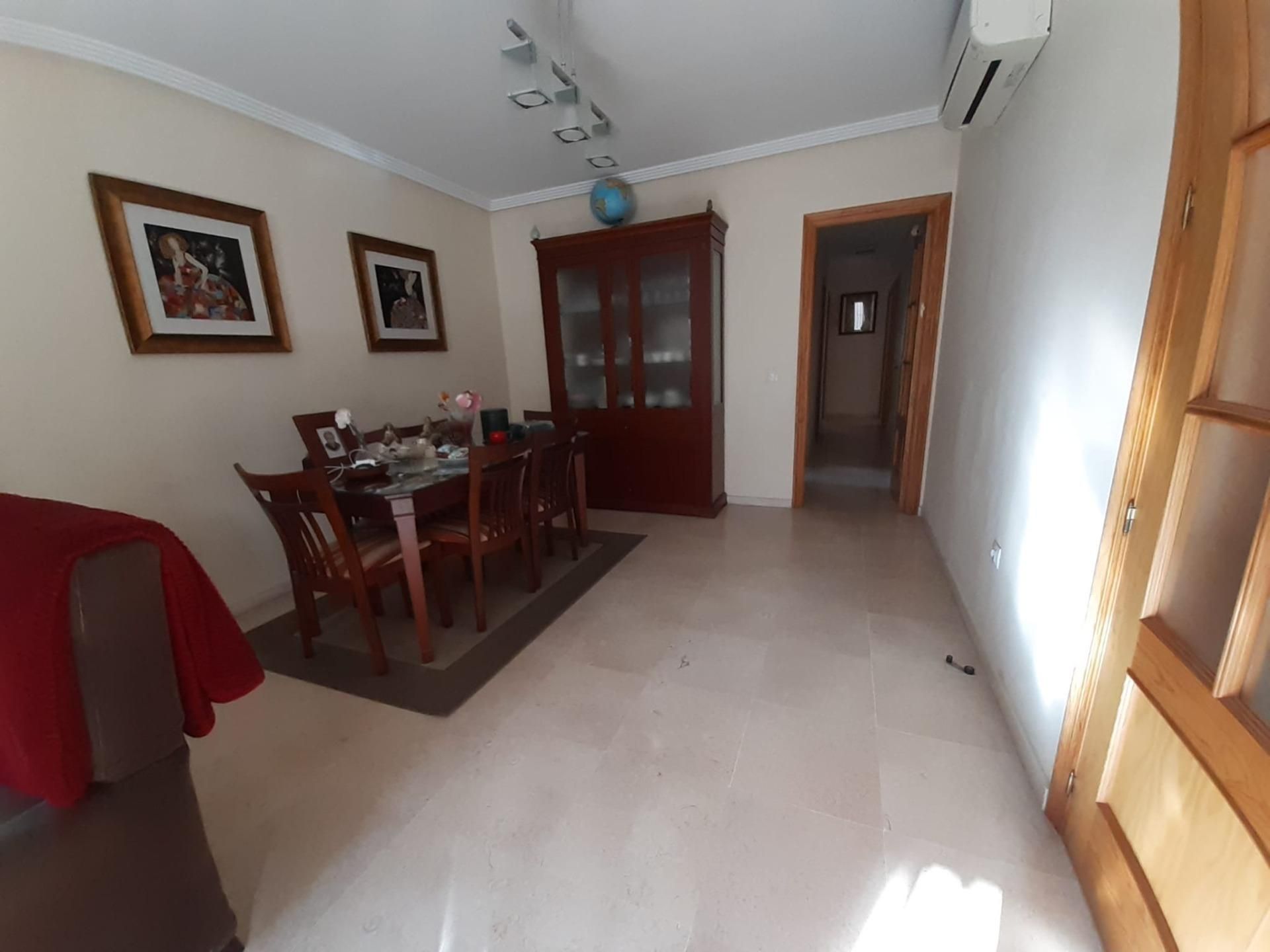 Menjador de Pis en venda en  Sevilla Capital amb Aire condicionat