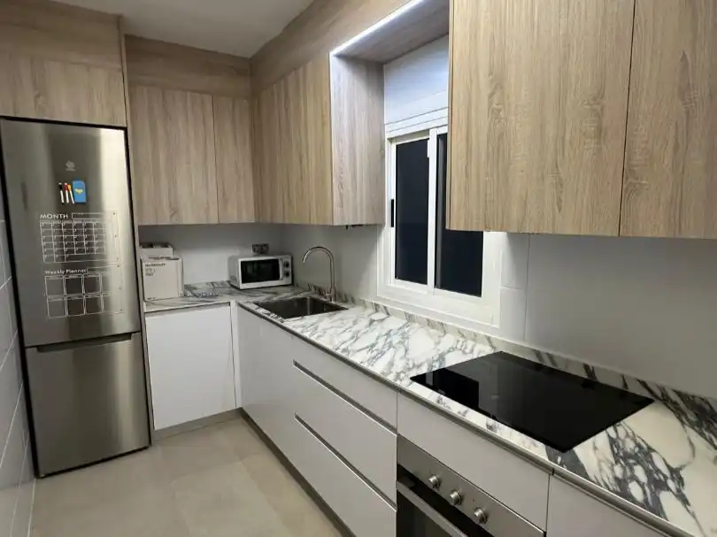 Cocina de Piso de alquiler en  Granada Capital con Aire acondicionado y Balcón