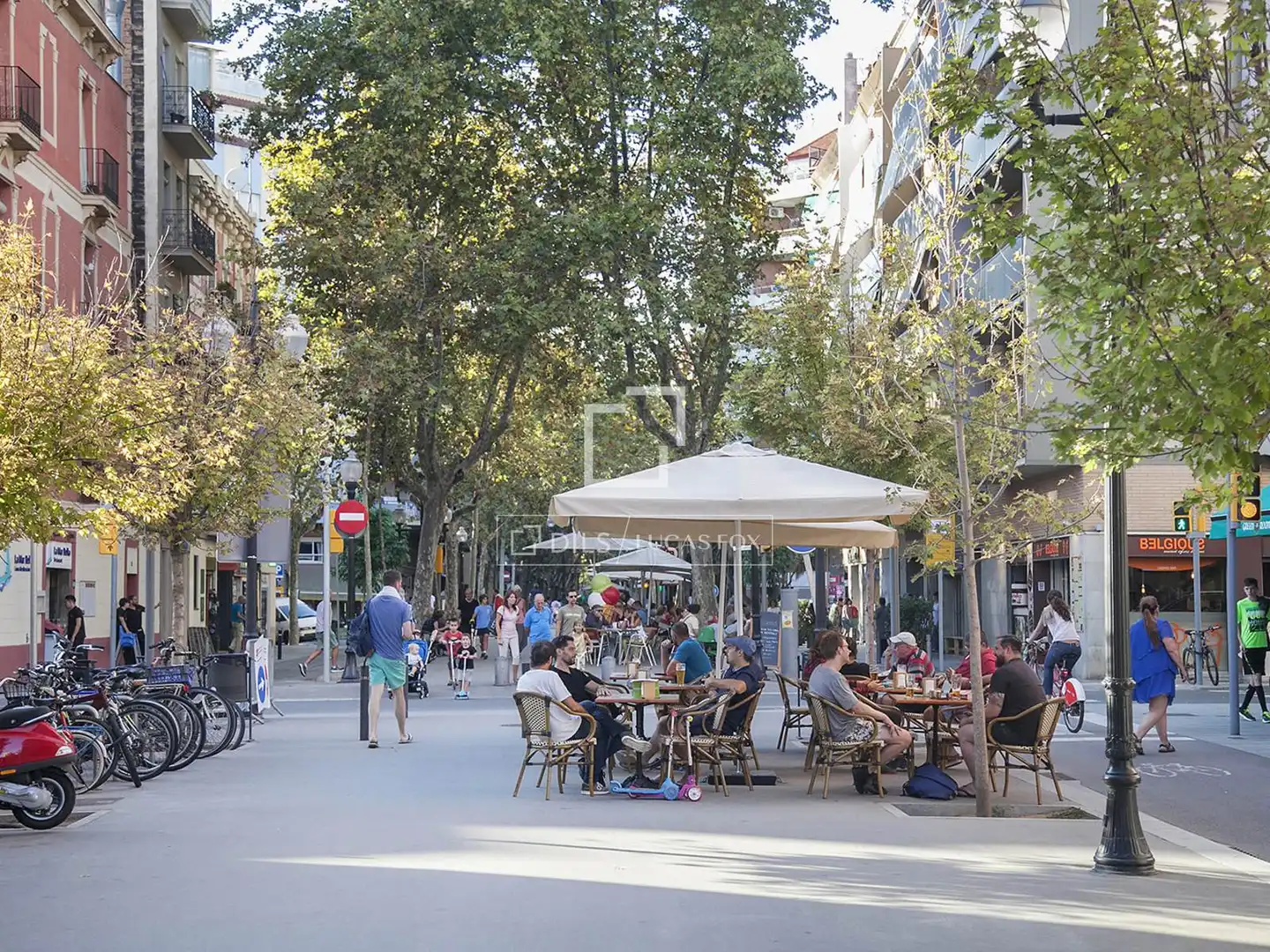 Exterior view of Flat for rent in Sant Martí