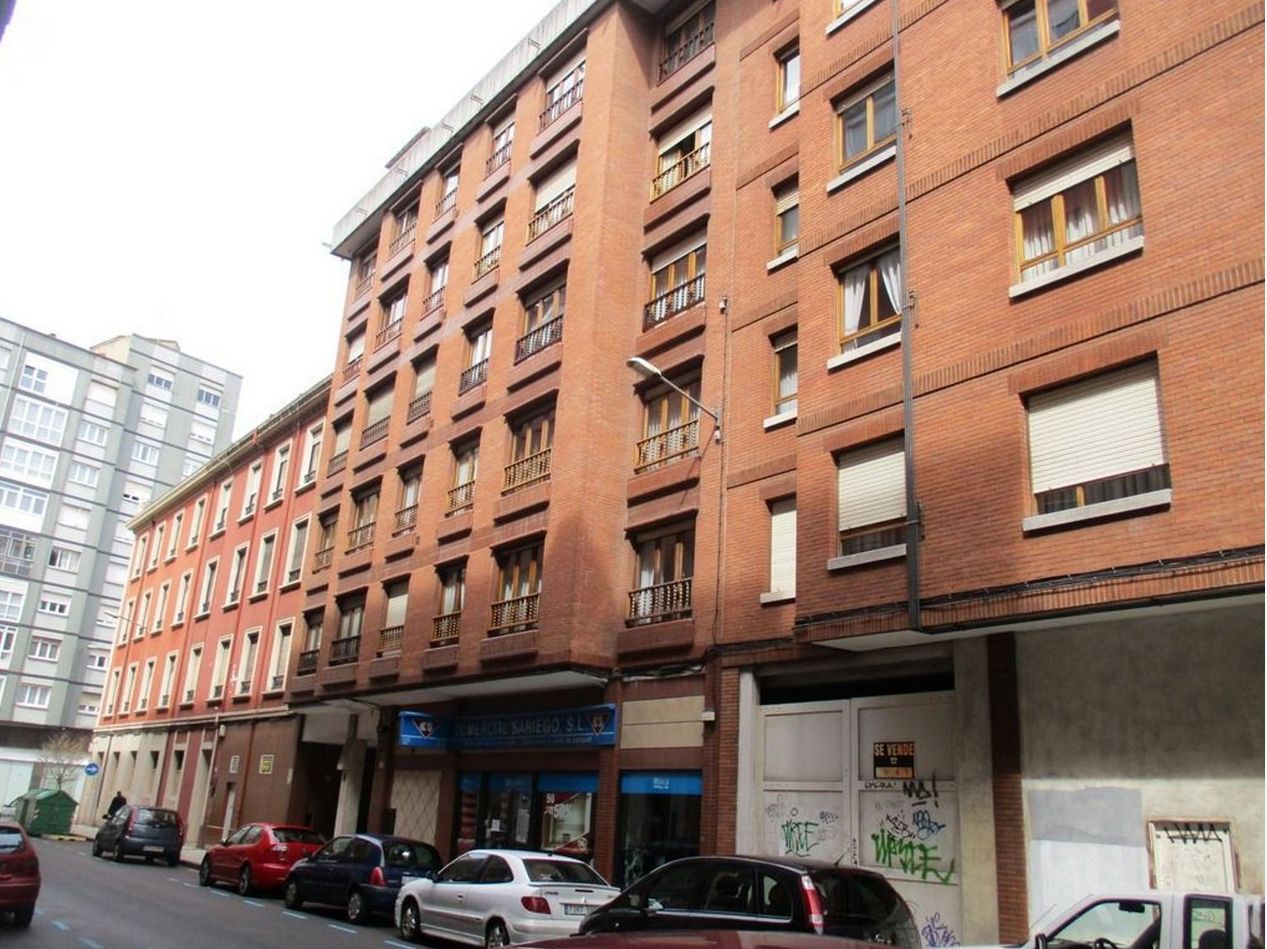 Exterior view of Flat for sale in Gijón   with Heating, Parquet flooring and Furnished