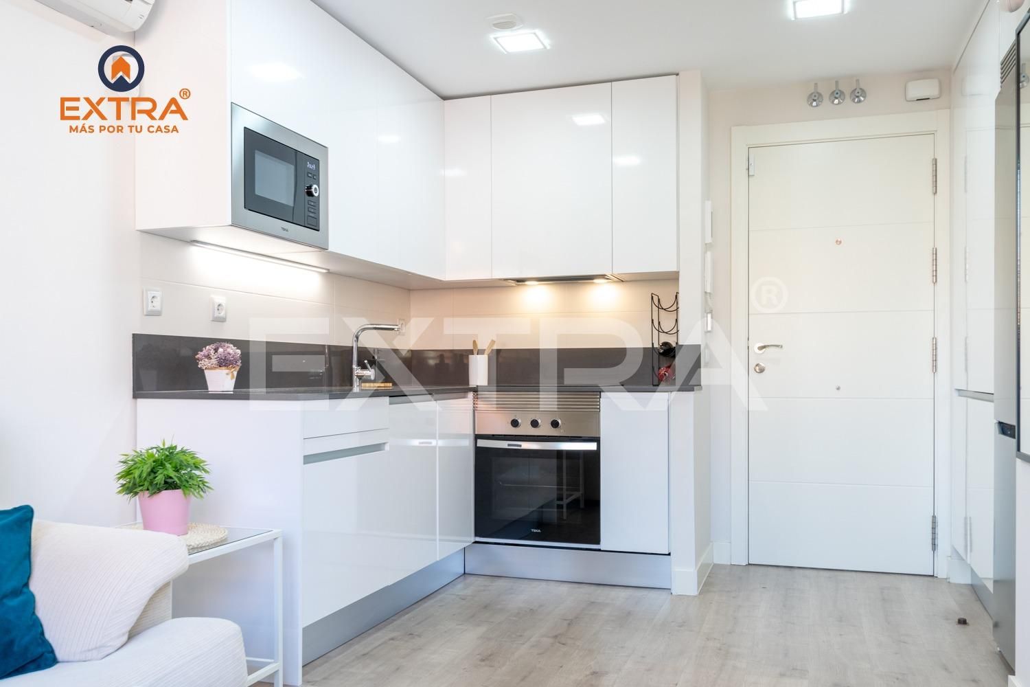 Kitchen of Apartment for sale in  Madrid Capital  with Air Conditioner, Heating and Terrace