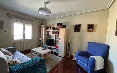 Sala d'estar de Apartament en venda en  Logroño amb Calefacció, Terrassa i Moblat