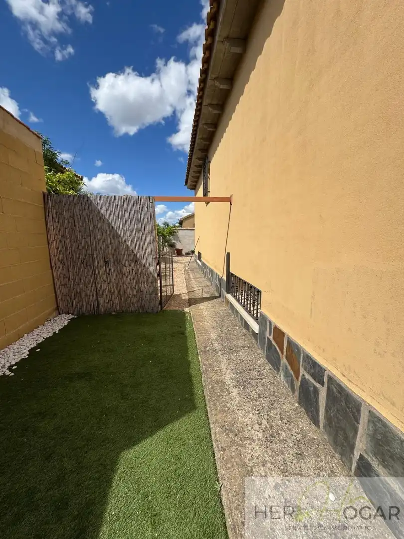 Jardín de Casa o chalet en venta en Burguillos de Toledo con Aire acondicionado, Calefacción y Jardín privado