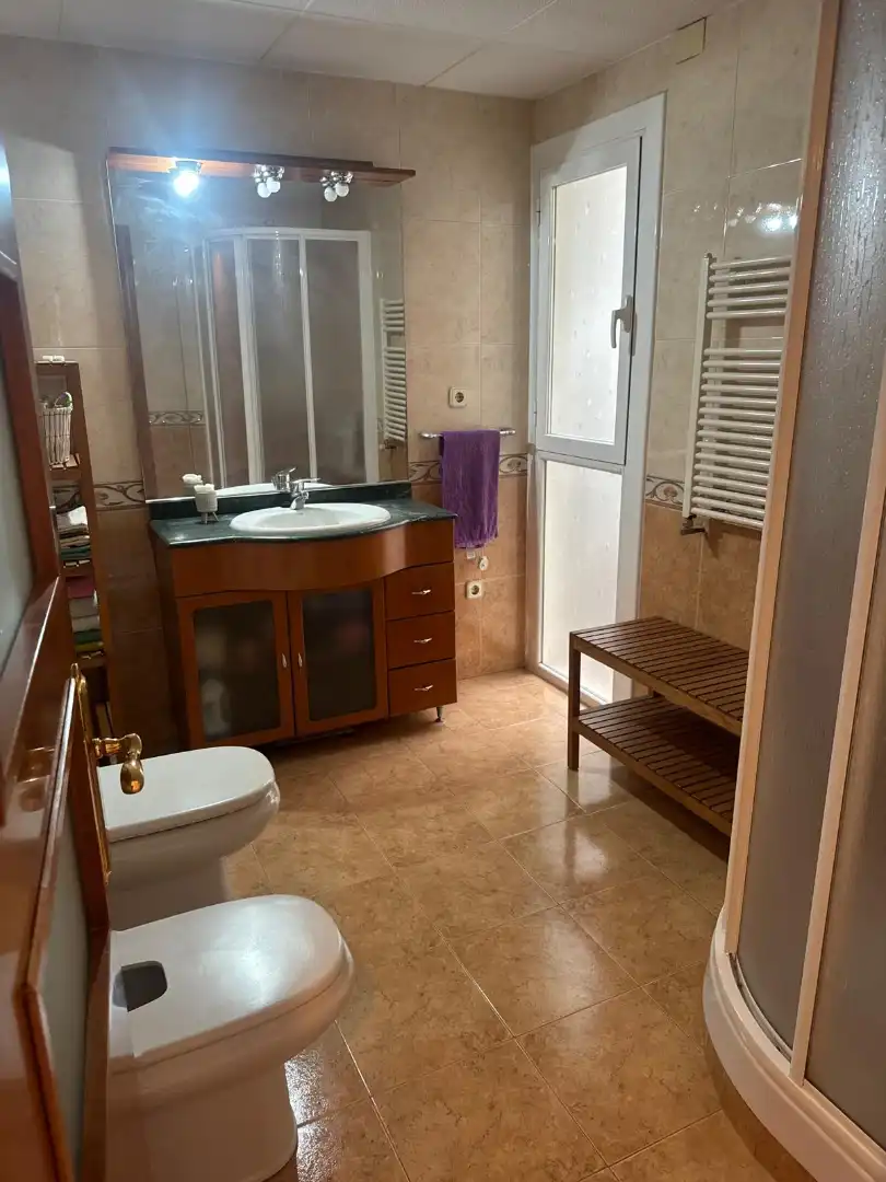 Bany de Pis en venda en Granollers amb Calefacció, Terrassa i Balcó