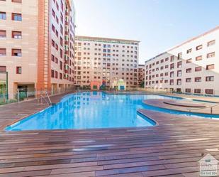 Piscina de Pis de lloguer en  Sevilla Capital amb Aire condicionat, Calefacció i Piscina