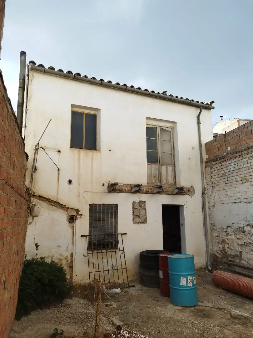 Vista exterior de Casa o xalet en venda en Úbeda amb Terrassa i Balcó