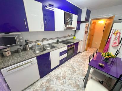 Kitchen of Flat for sale in El Vendrell  with Balcony