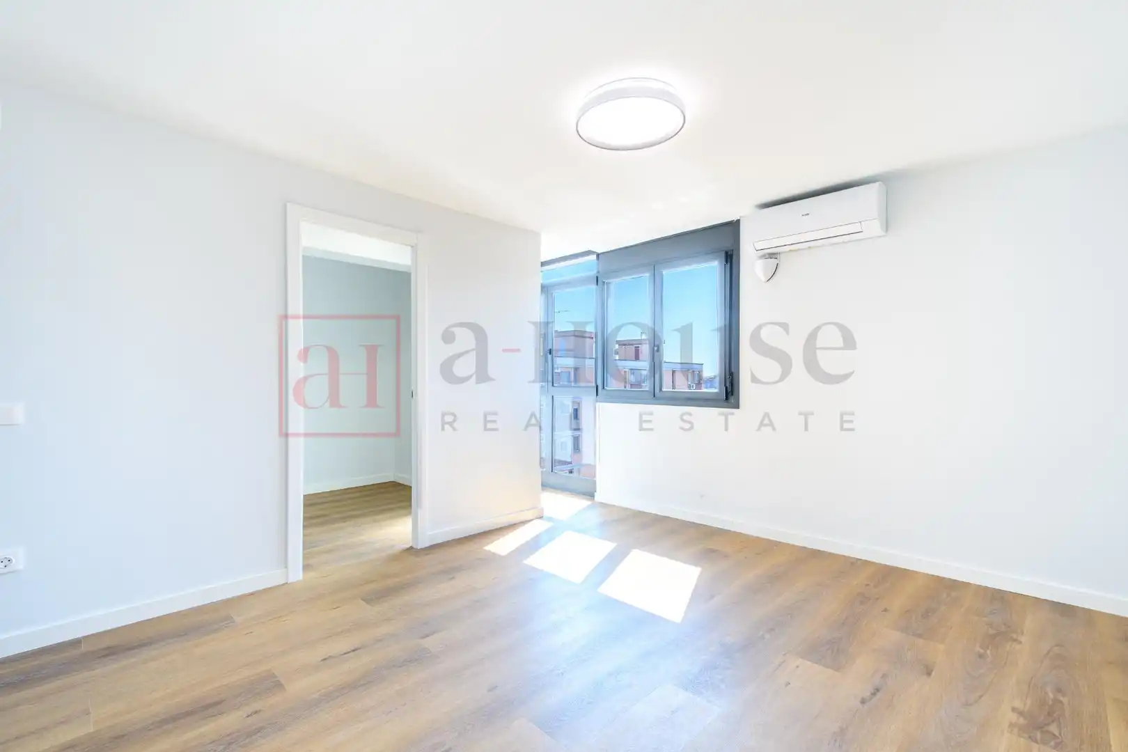 Habitación de Piso en venta en Barcelona con Aire acondicionado, Calefacción y Parquet