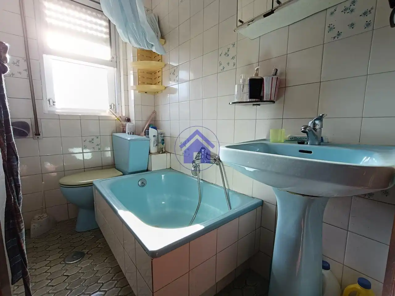 Bathroom of Flat for sale in Vigo   with Heating, Parquet flooring and Furnished