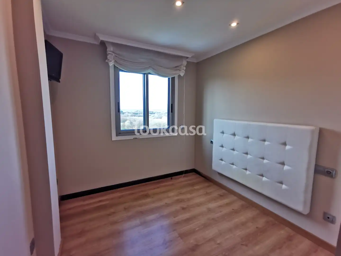 Bedroom of Flat for sale in Sanxenxo  with Heating, Private garden and Parquet flooring