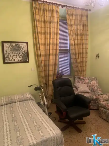 Dormitori de Casa o xalet en venda en Linares amb Terrassa i Balcó