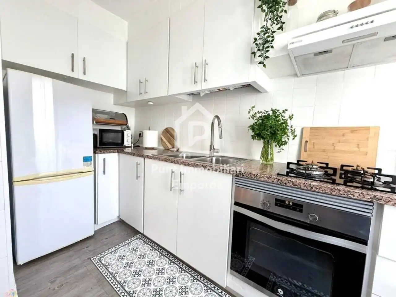 Küche von Wohnung zum Verkauf in Figueres mit Klimaanlage, Heizung und Parkett